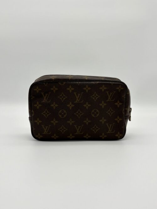 Louis Vuitton Toilette Trousse 23