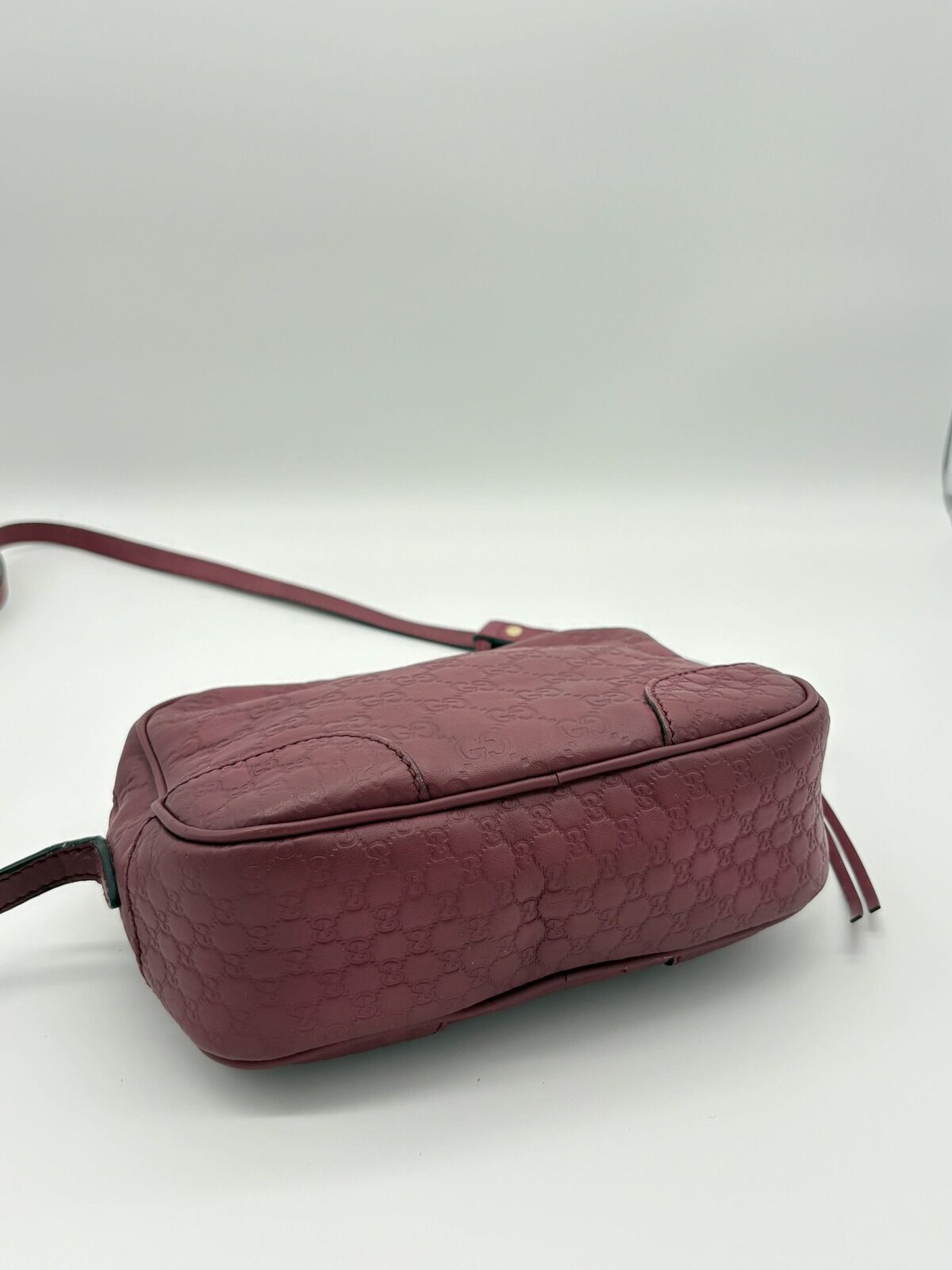 Gucci Guccissima Bree Crossbody Bag - Image 8