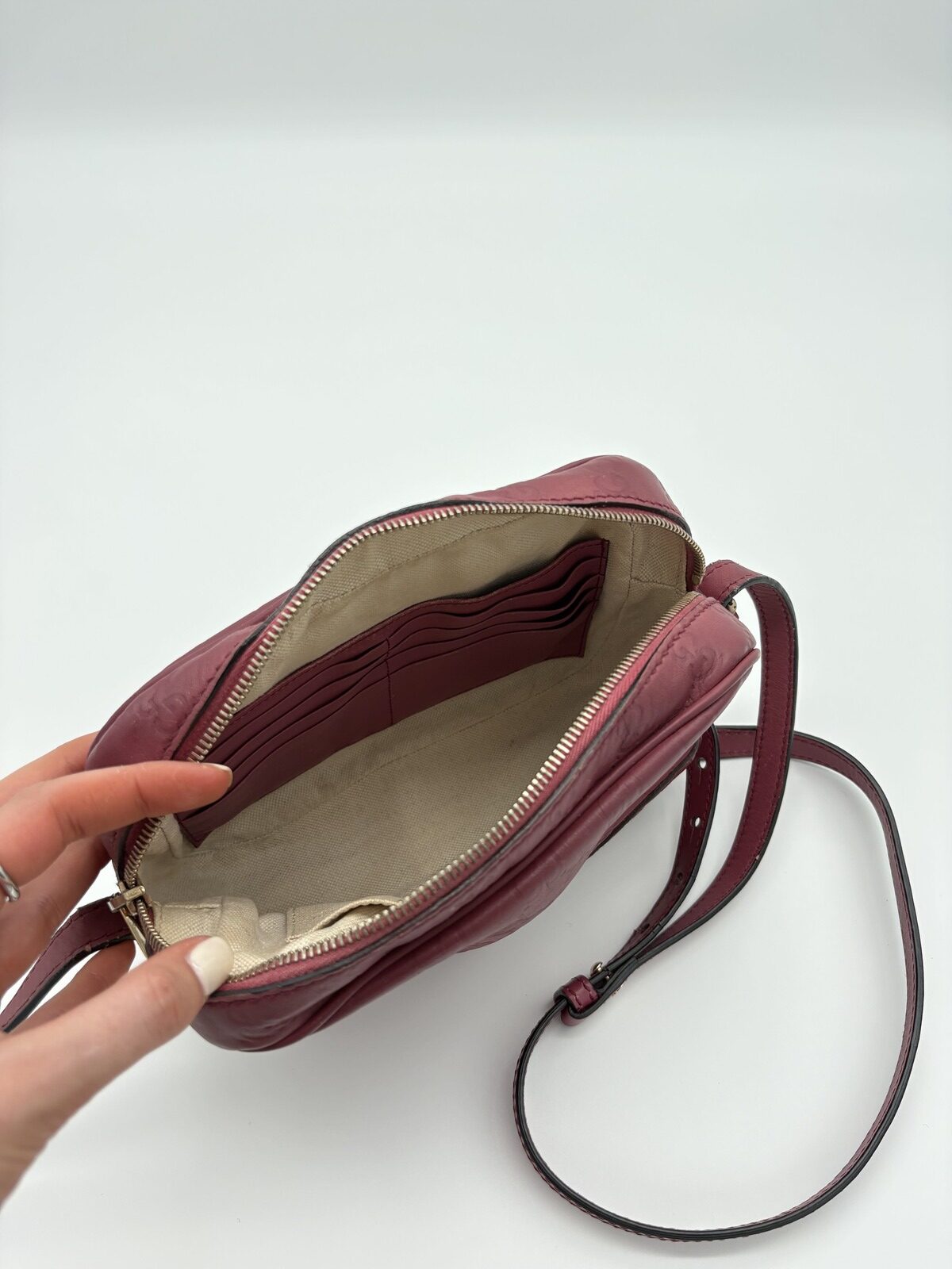 Gucci Guccissima Bree Crossbody Bag - Image 5