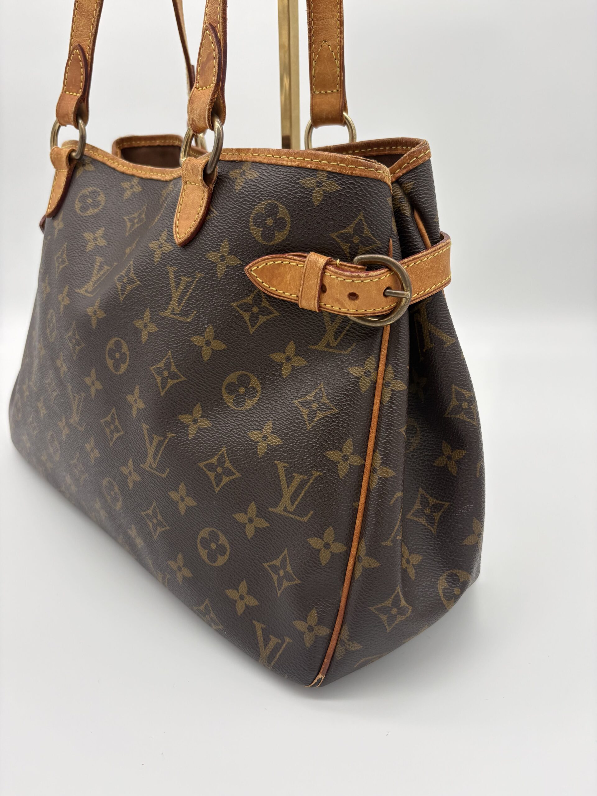 Louis Vuitton Batignolles Shoulder Bag - Image 5