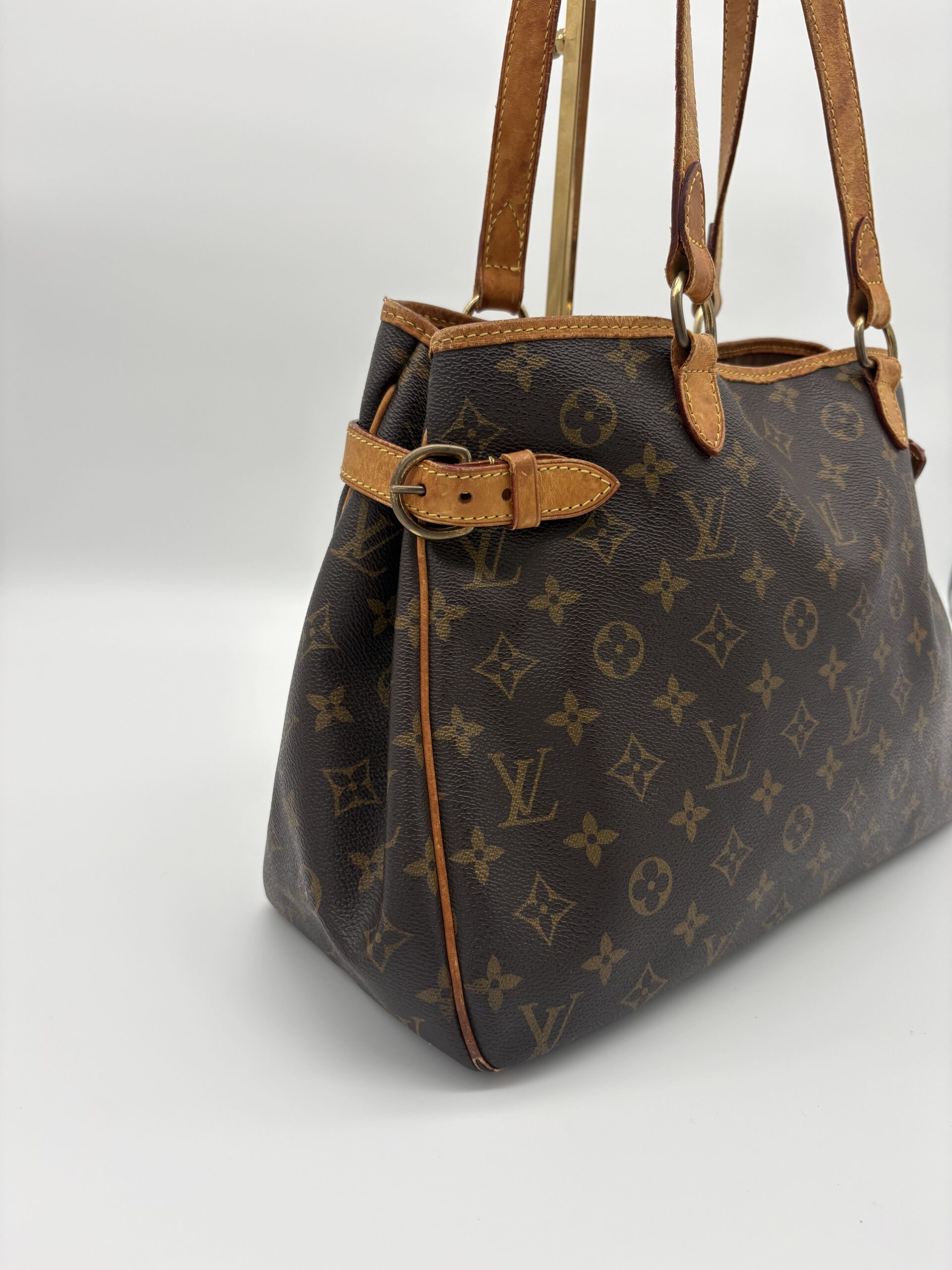 Louis Vuitton Batignolles Shoulder Bag - Image 3