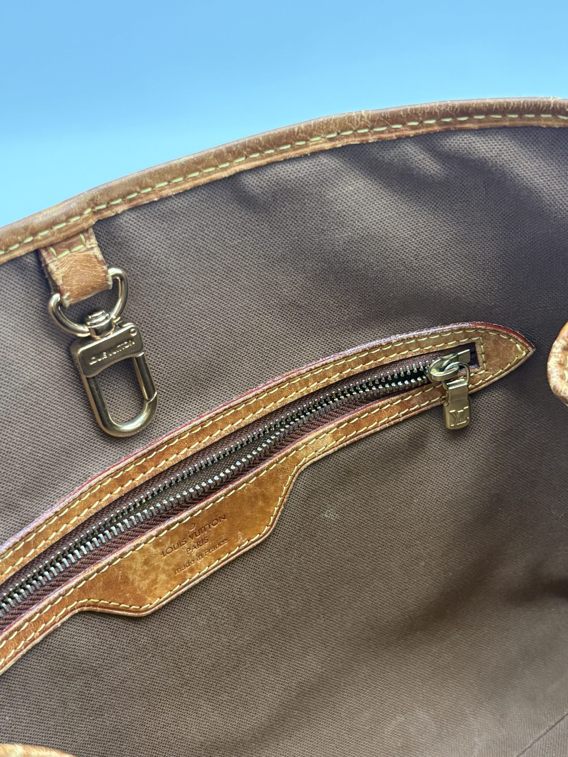 Louis Vuitton Batignolles Shoulder Bag - Image 8